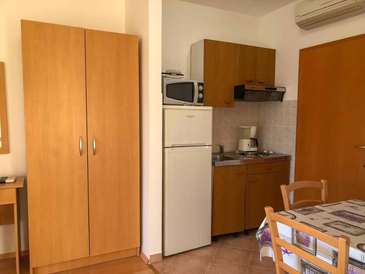 Apartments Palit Rab Exteriér fotografie