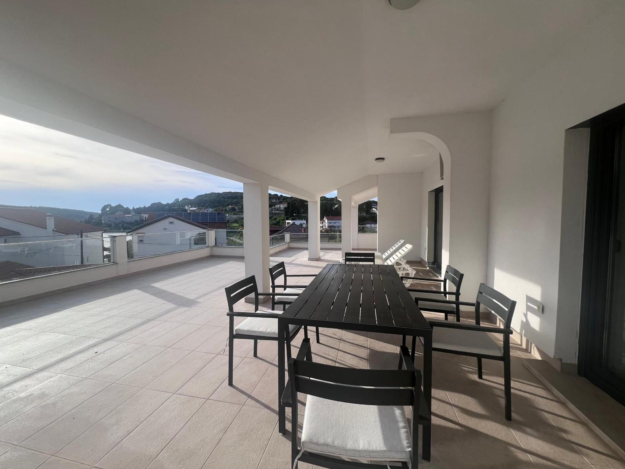 Apartments Palit Rab Pokoj fotografie